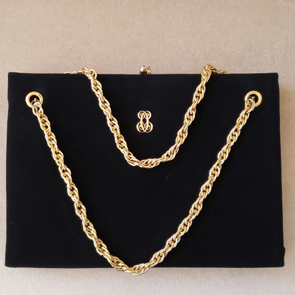 💥HP💥VTG Koret black suede evening bag, gold chain - Picture 2 of 8